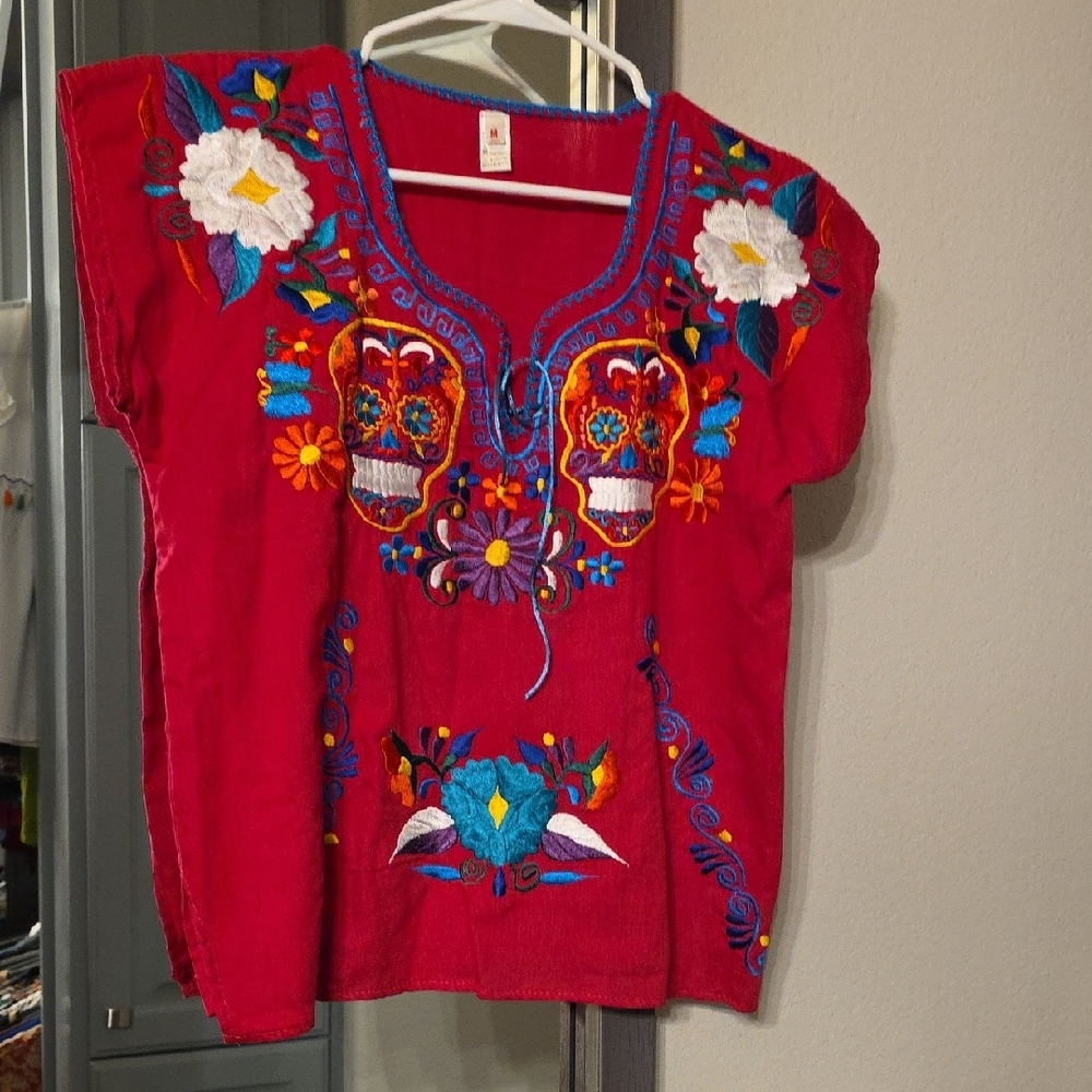Red Embroidered Top with Floral and Skull Design - Picture 5 of 6